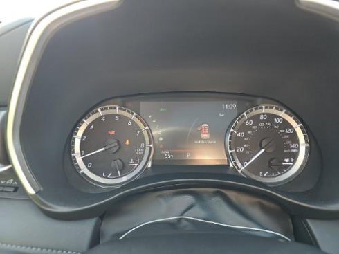 Used 2023 Toyota Highlander XLE AWD/4WD image 10