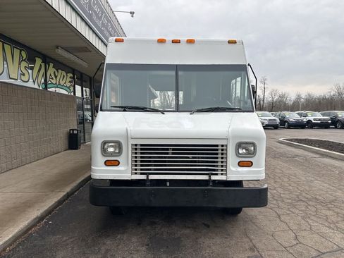 Used 2009 Ford E-350 and Econoline 350 Super Duty image 17