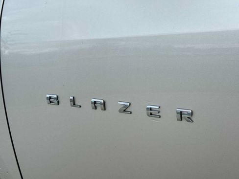 Used 2020 Chevrolet Blazer LT AWD/4WD image 12