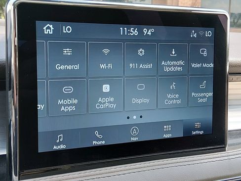 Used 2021 Lincoln Corsair AWD w/ Premium Package image 21