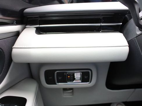 New 2026 Lincoln Nautilus Reserve AWD/4WD image 39