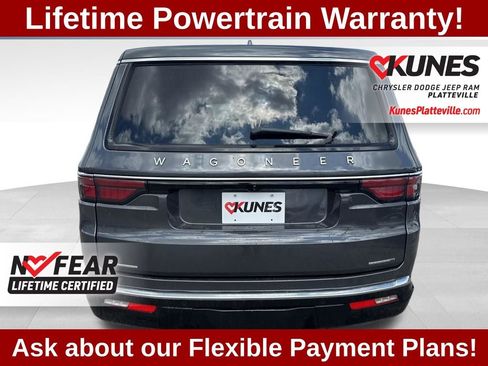 Used 2023 Jeep Wagoneer Series II w/ Flexible Seating Group AWD/4WD image 5