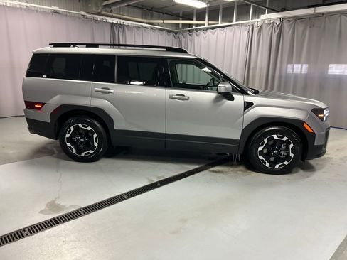 Used 2025 Hyundai Santa Fe SEL image 8