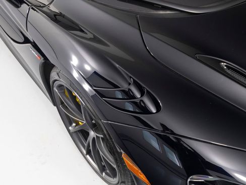 Used 2024 McLaren 750S Spider RWD image 40