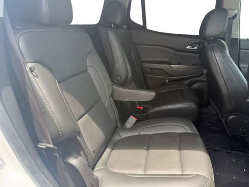 Used 2023 GMC Acadia SLT w/ Elevation Edition FWD image 17