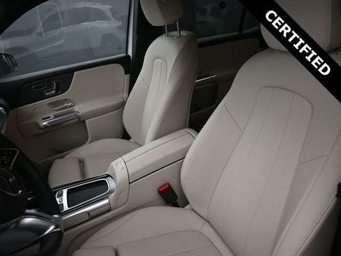 New 2025 Mercedes-Benz GLB 250 image 19