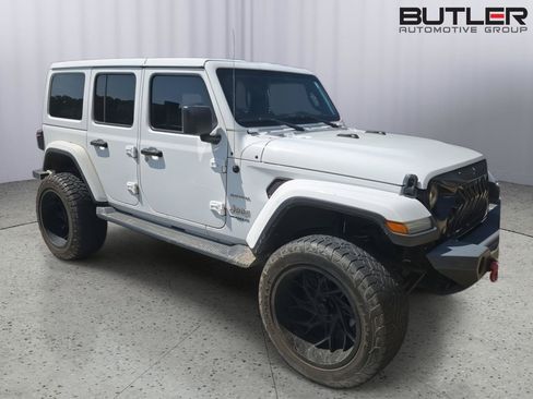 Used 2022 Jeep Wrangler Unlimited Sahara w/ LED Lighting Group AWD/4WD image 1