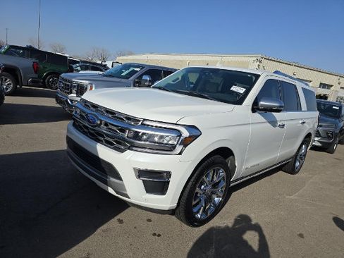 Used 2023 Ford Expedition Max Platinum RWD image 1