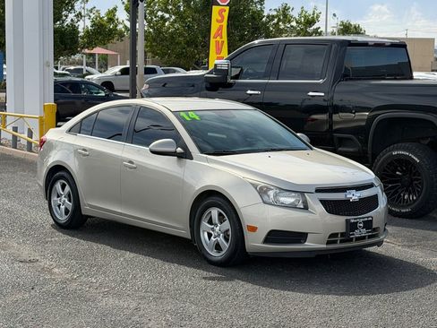 Used 2014 Chevrolet Cruze LT FWD image 4