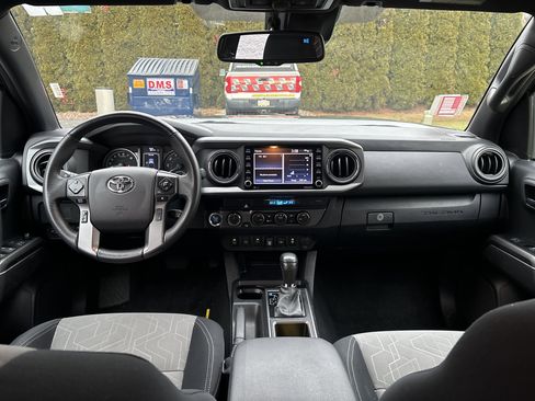 Used 2023 Toyota Tacoma TRD Off-Road image 14