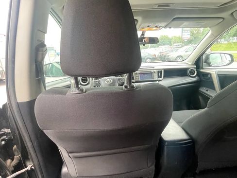 Used 2013 Toyota RAV4 XLE AWD/4WD image 45
