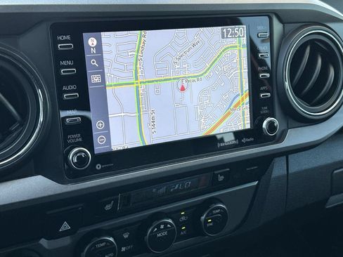 Used 2020 Toyota Tacoma TRD Off-Road w/ Advanced Technology Package AWD/4WD image 14