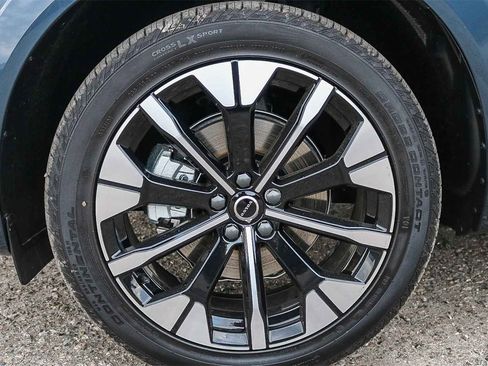 New 2026 Volvo XC60 B5 Plus w/ Protection Package Premier image 11