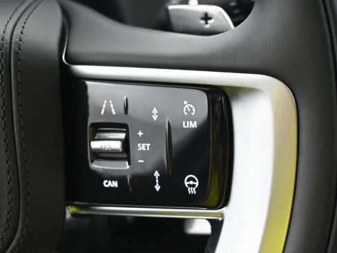 New 2025 Land Rover Range Rover SV AWD/4WD image 21