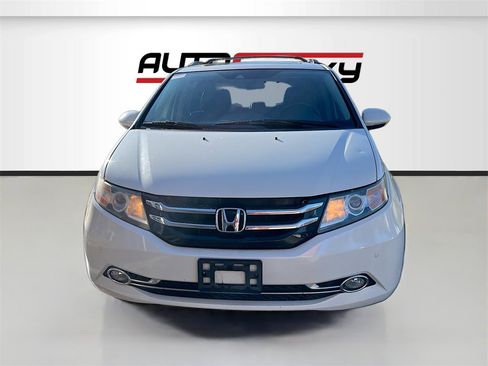 Used 2015 Honda Odyssey Touring Elite image 2