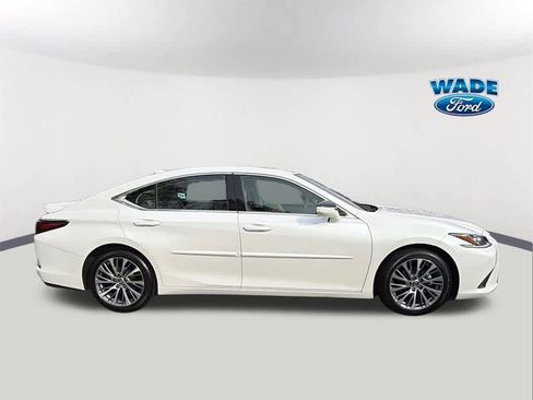 Used 2020 Lexus ES 350 w/ Premium Package image 4