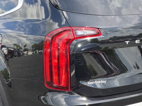 New 2025 Kia Telluride LX image 11