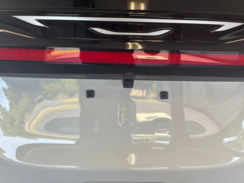 New 2027 Chrysler Pacifica Select AWD/4WD image 20
