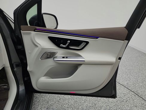 Used 2023 Mercedes-Benz EQE 350+ SUV image 24