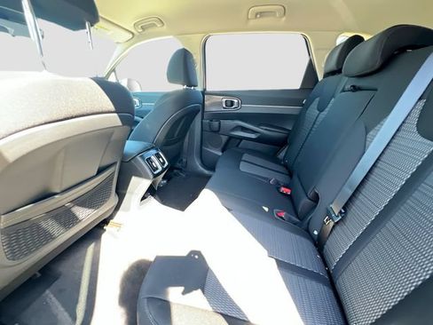New 2026 Kia Sorento LX FWD image 23