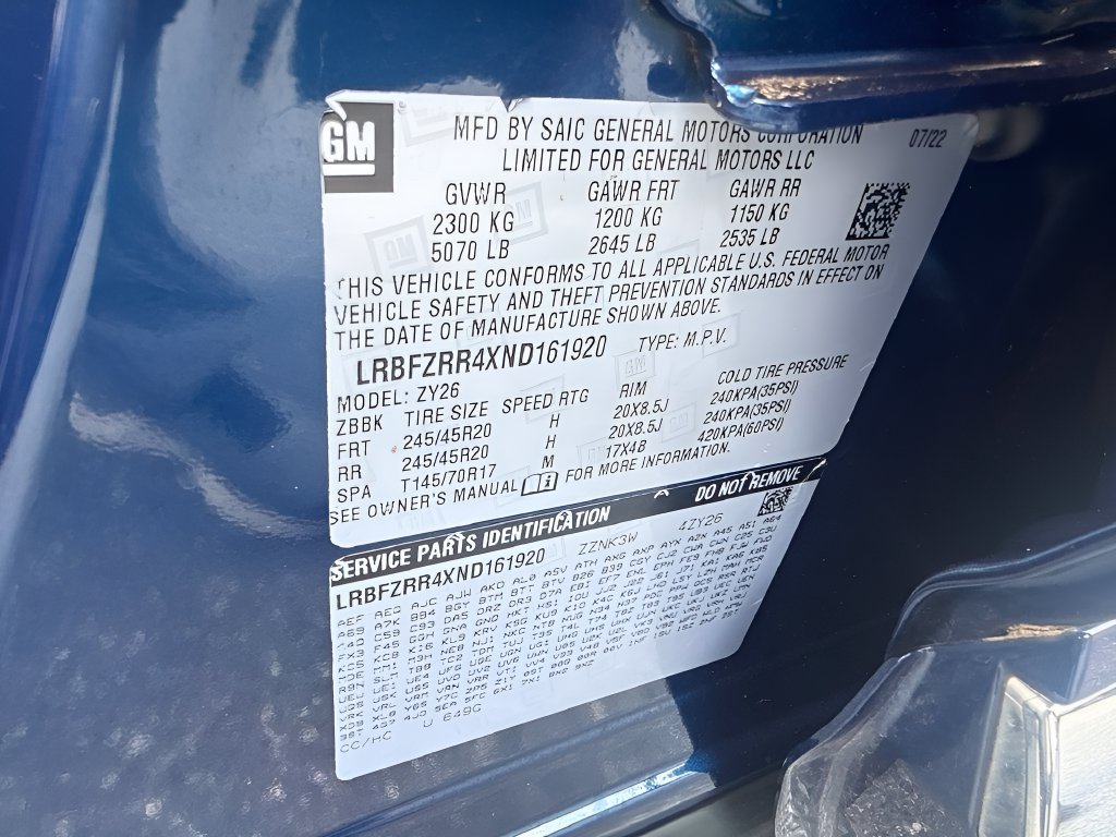 Used 2022 Buick Envision Avenir w/ Technology Package II FWD image 32