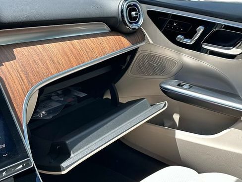 Certified 2022 Mercedes-Benz C 300 4MATIC Sedan image 31