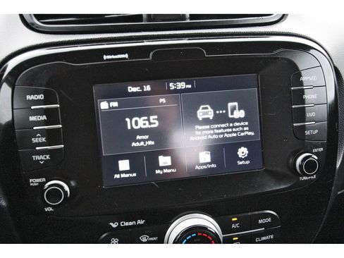 Used 2018 Kia Soul ! image 21