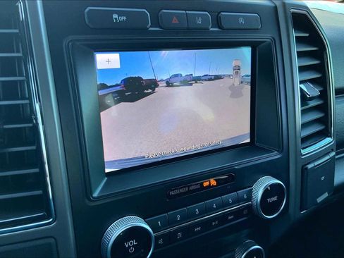 Used 2021 Ford Expedition XLT image 26