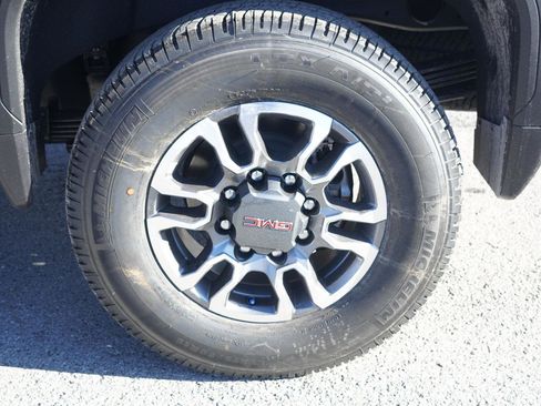 New 2026 GMC Sierra 2500 SLT image 11