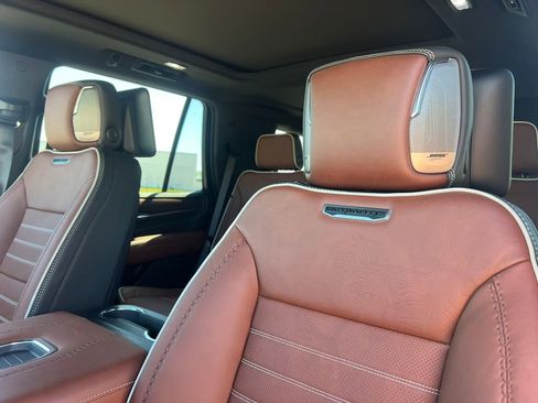 Used 2023 GMC Yukon Denali Ultimate AWD/4WD image 14