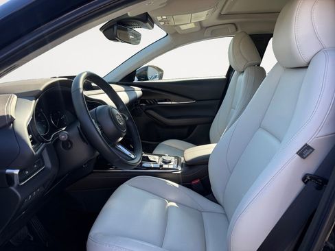 Used 2025 MAZDA CX-30 AWD 2.5 S w/ Premium Package image 9