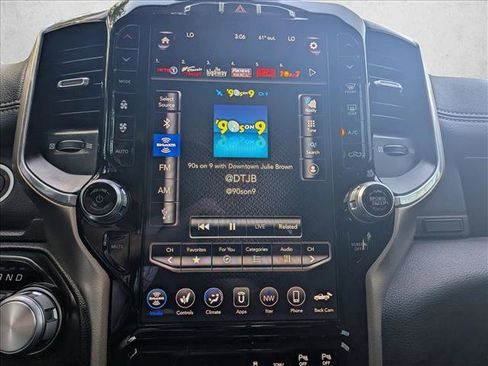 Used 2019 RAM 1500 Laramie image 13