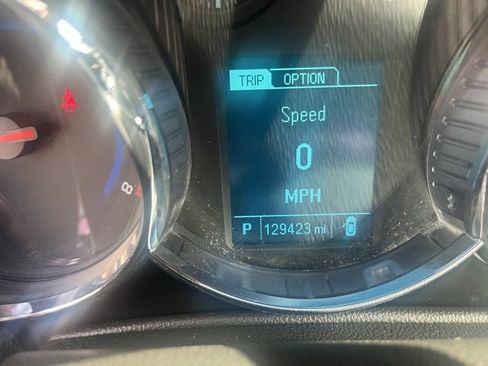 Used 2016 Chevrolet Cruze LT w/ Sun And Sound Package image 20