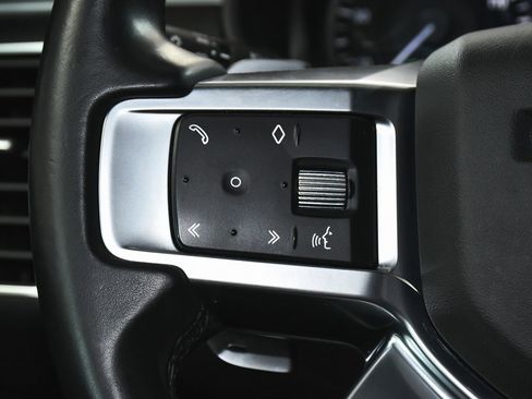 Used 2023 Land Rover Discovery S R-Dynamic image 41