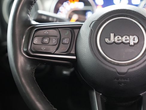 Used 2022 Jeep Wrangler Unlimited Willys image 19