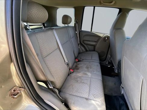 Used 2005 Jeep Liberty Renegade AWD/4WD image 21