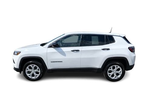 Used 2024 Jeep Compass Sport AWD/4WD image 3