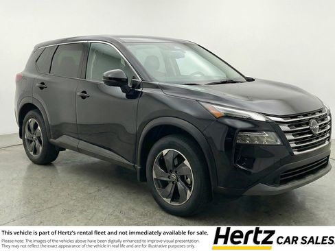 Used 2025 Nissan Rogue SV image 1