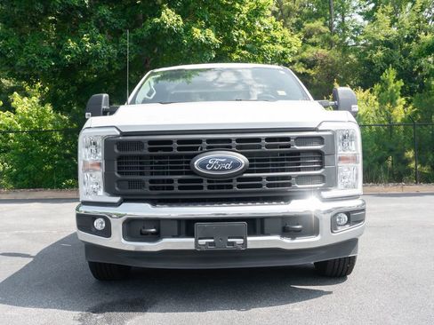 Used 2026 Ford F250 XL w/ XL Chrome Package RWD image 5