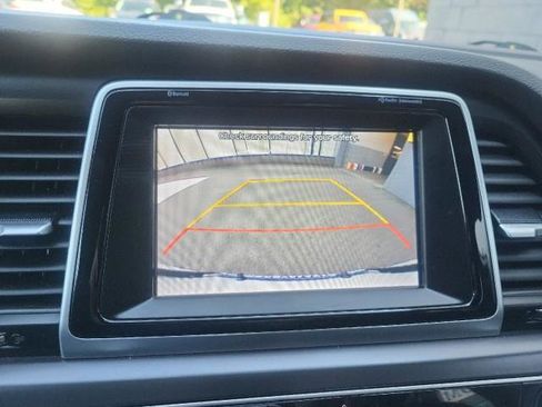 Used 2018 Hyundai Sonata Sport image 12