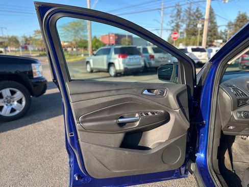 Used 2014 Ford Escape Titanium w/ Equipment Group 401A AWD/4WD image 11