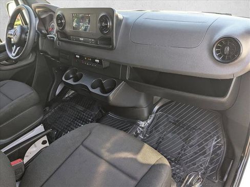 Used 2023 Mercedes-Benz Sprinter 1500 image 20