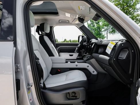 New 2026 Land Rover Defender 110 X AWD/4WD image 42