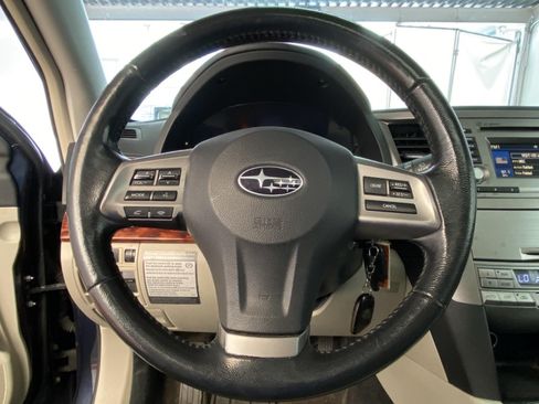 Used 2012 Subaru Outback 2.5i Limited AWD/4WD image 21