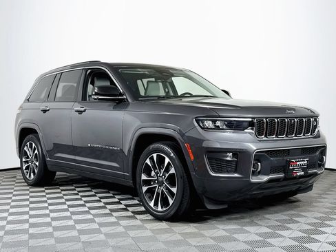 Used 2022 Jeep Grand Cherokee Overland w/ Adv Protech Group III AWD/4WD image 1