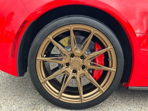 Used 2016 Chevrolet Corvette Z06 w/ 3LZ Preferred Equipment Group image 16