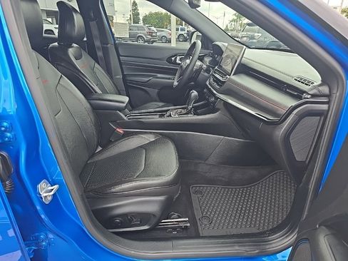 Used 2023 Jeep Compass Trailhawk w/ Trailhawk Elite Group image 5