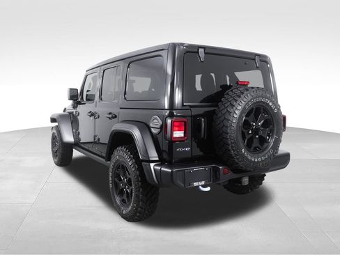 Used 2023 Jeep Wrangler Unlimited w/ Sun & Screen Package AWD/4WD image 8