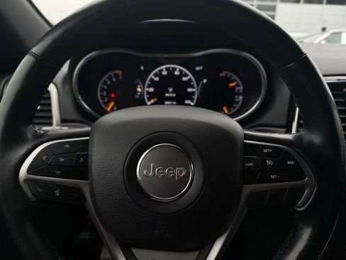 Used 2020 Jeep Grand Cherokee Altitude image 25