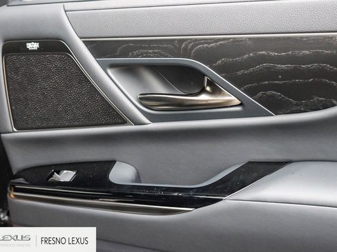 New 2025 Lexus LX 600 4WD w/ Luxury Package image 21